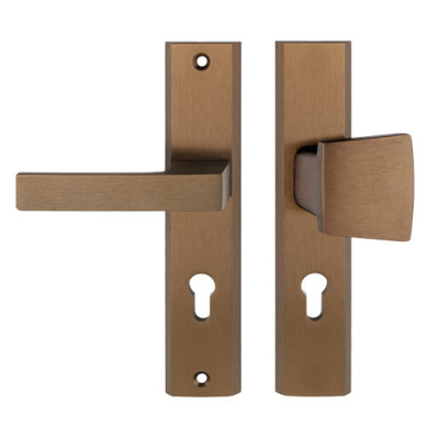 TOTAL vchodové kovanie bronz