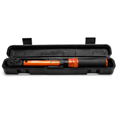 Racsnis kulcs reteszeléssel 1/4" 1-25 Nm + bőrönd D1751